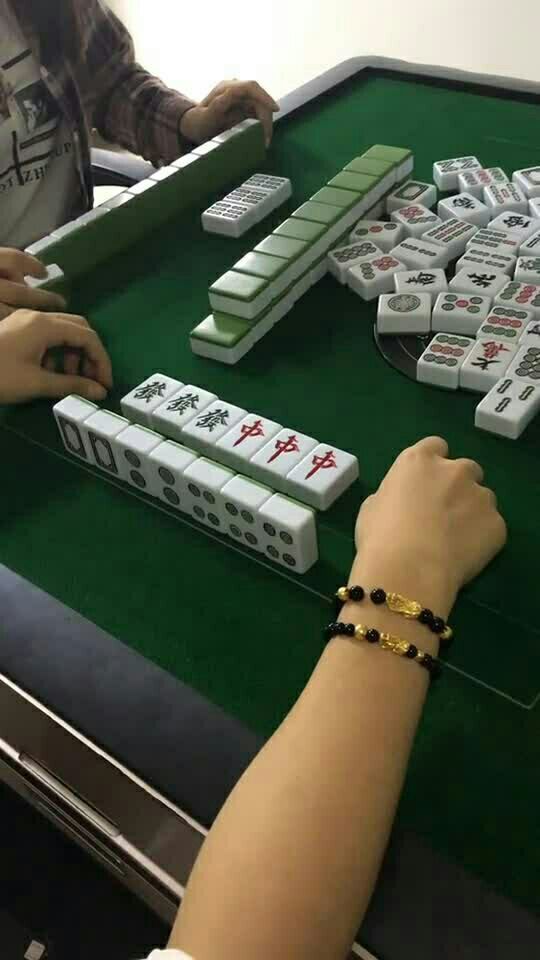 今日教程“怎么样洗牌能拿到好牌”其实真的有挂-第1张图片