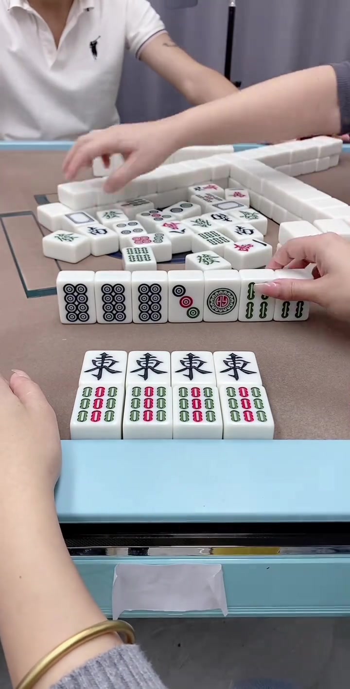 分析必看“嘻嘻红中麻将可以开挂吗”详细开挂玩法-第1张图片