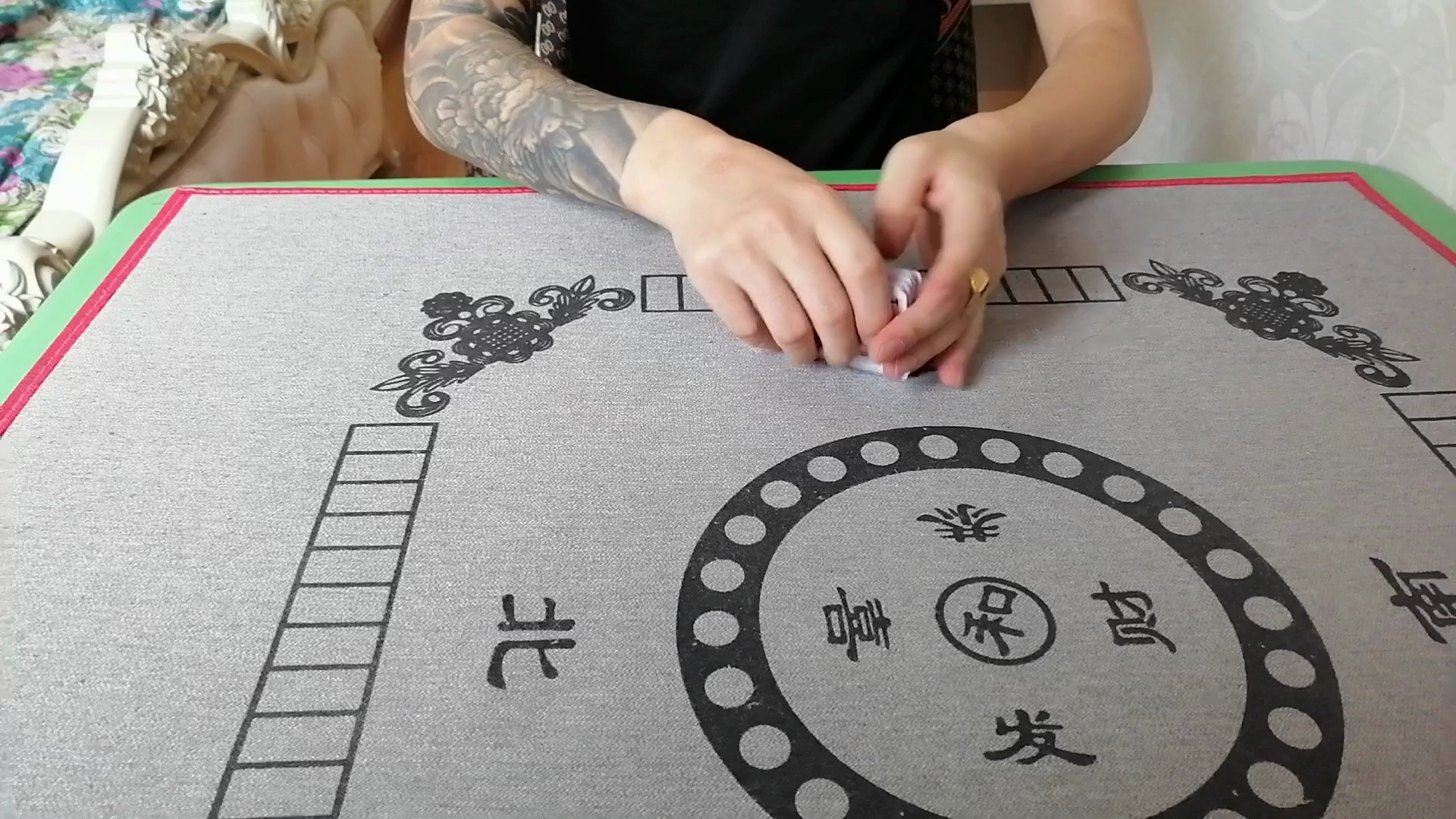 传递经验“相约十三张怎么拿好牌”(确实有挂)-第2张图片